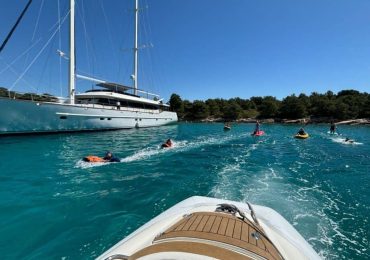 Yacht charter etiquette: Dos and don’ts for a smooth sailing experience