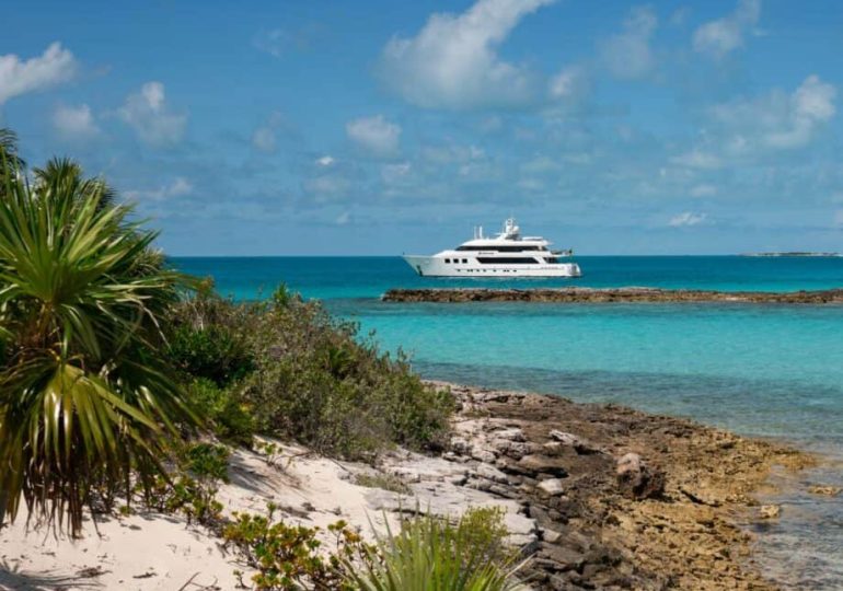 Strategic timing for your ultra-luxury yacht charter experience