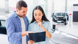 Smart Steps to Follow When Buying Car Insurance Online for the Very First Time